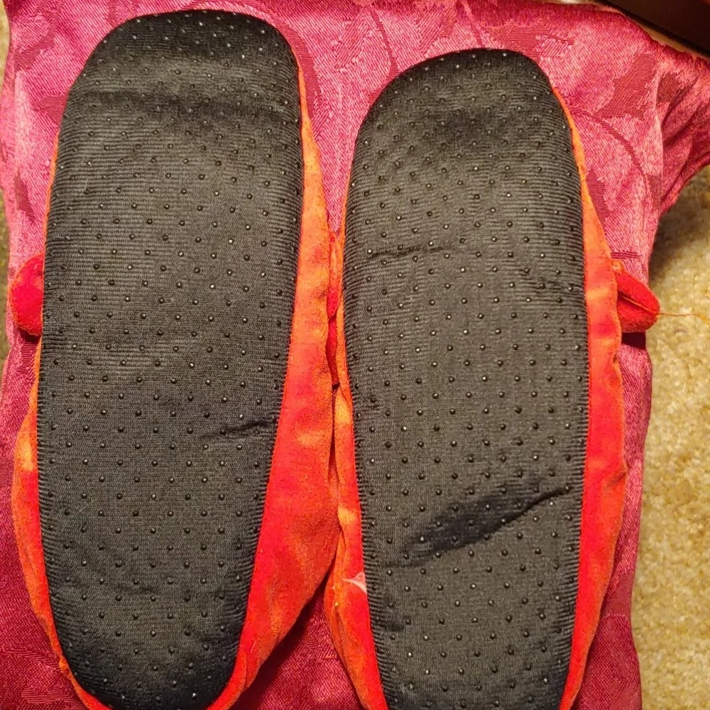 Slippers Girls Size 4-6 Slippers